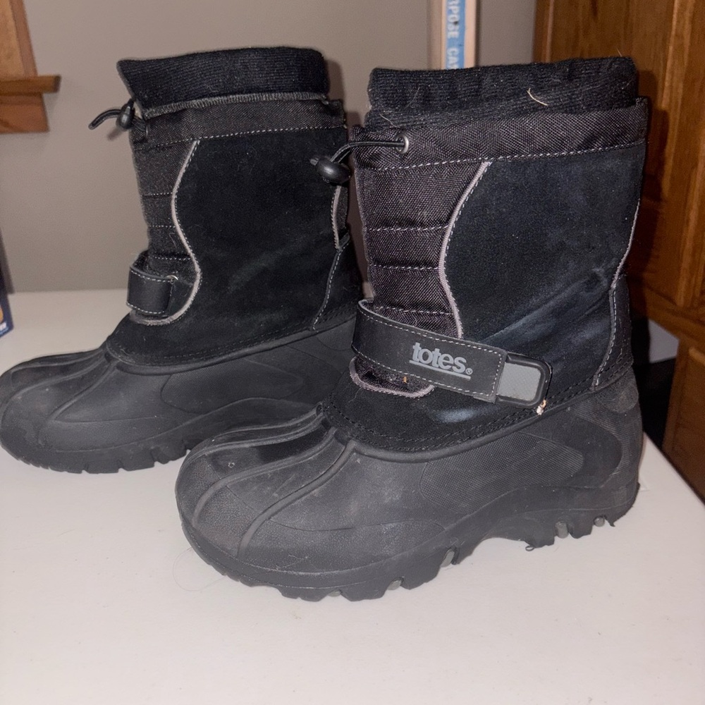 totes Black Kids Rain & Snow Boots